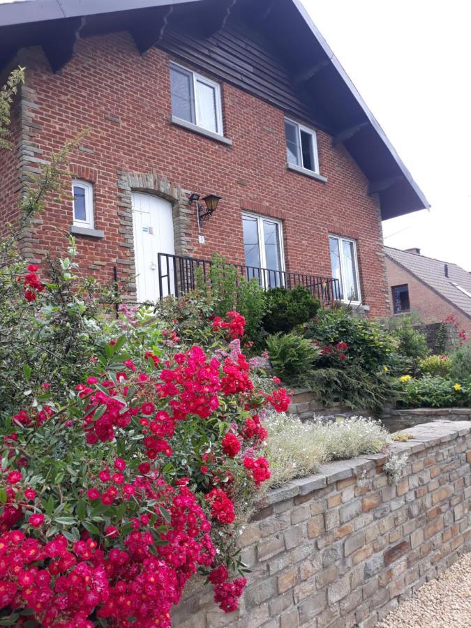 Bed Vue Sur Vallee De La Meuse Namur Bouge Eksteriør billede